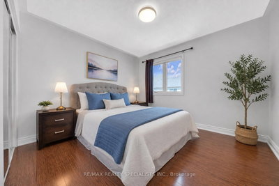 22 Clayborne Avenue • Brampton, ON photo 9