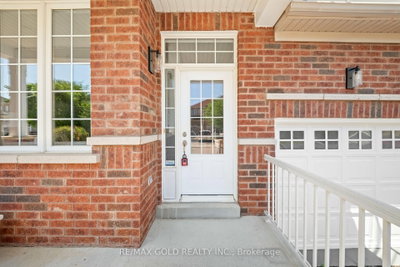 54 Blazing Star Drive • Brampton, ON photo 3