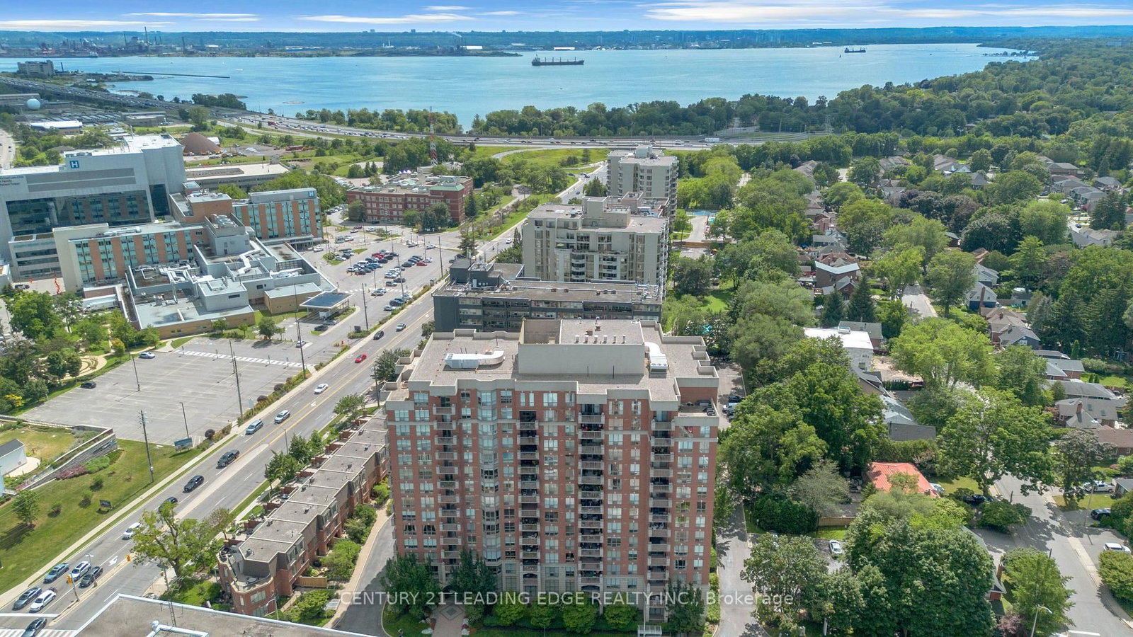 442 Maple Ave Avenue • #403 • Burlington, ON photo 1