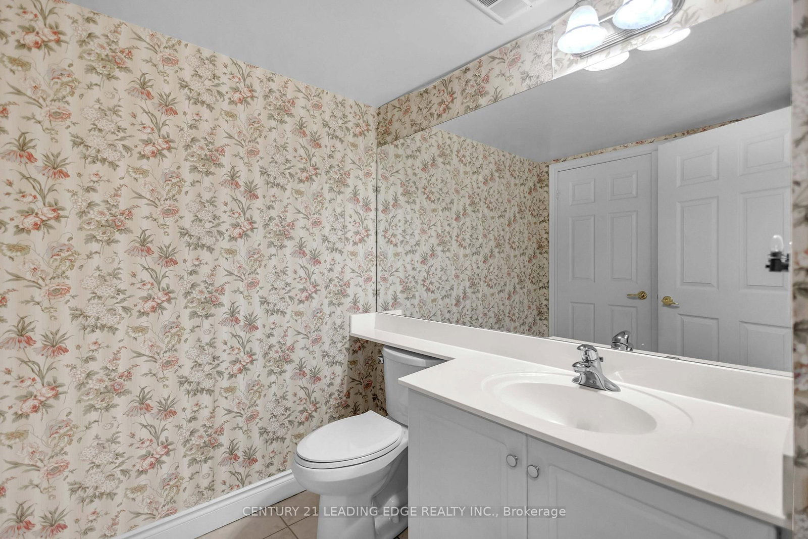 442 Maple Ave Avenue • #403 • Burlington, ON photo 14