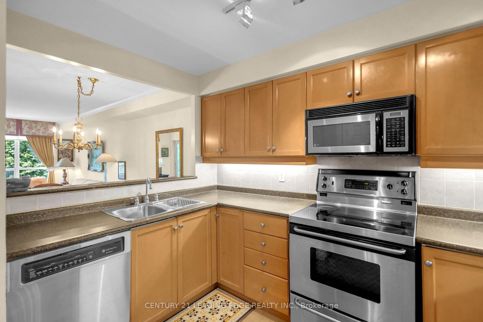 442 Maple Ave Avenue • #403 • Burlington, ON photo 28