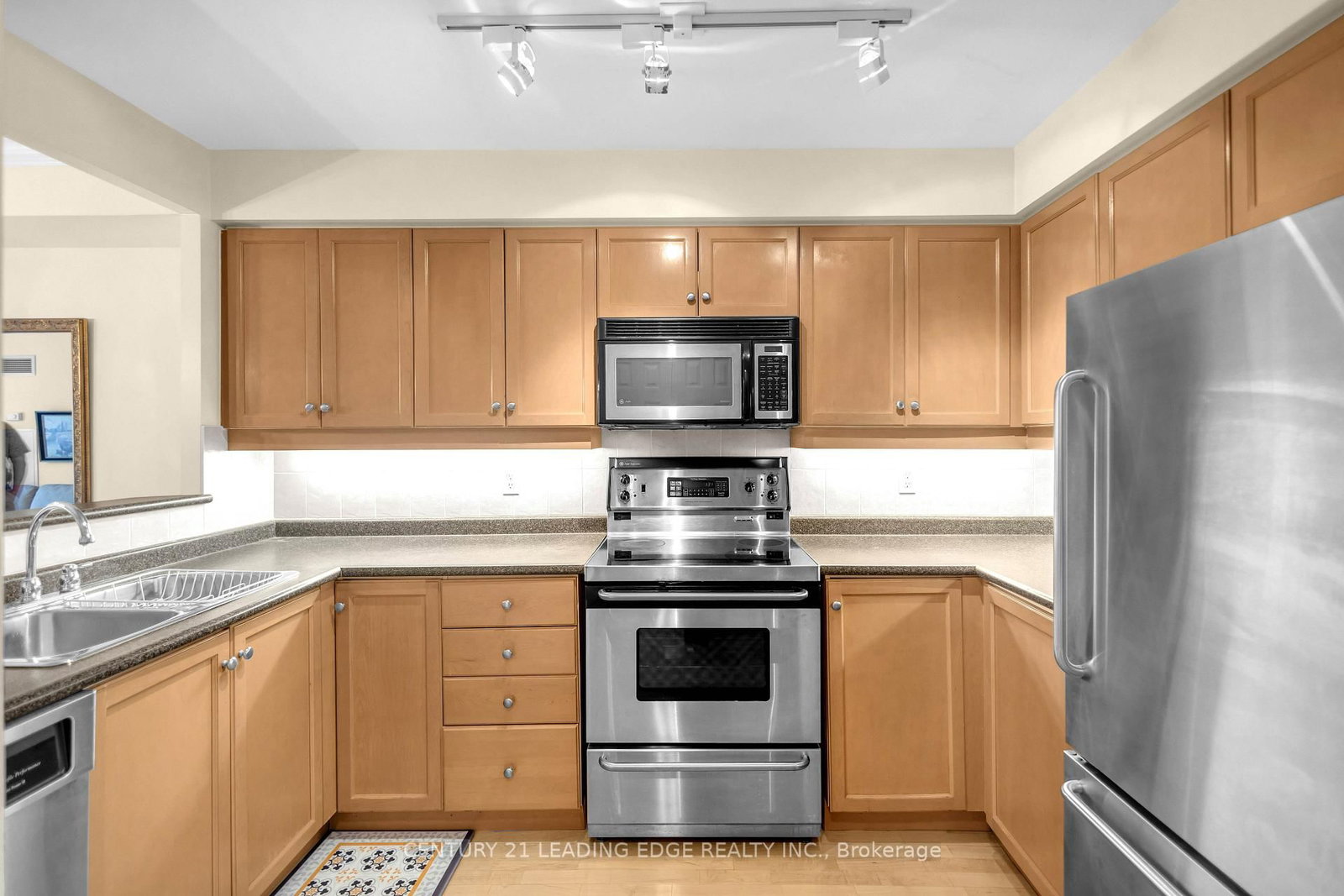 442 Maple Ave Avenue • #403 • Burlington, ON photo 30