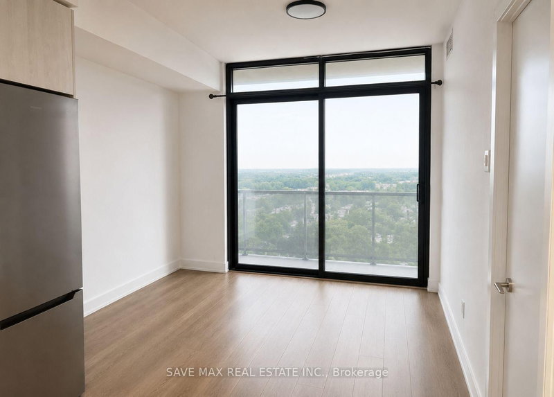1410 - 86 Dundas Street E