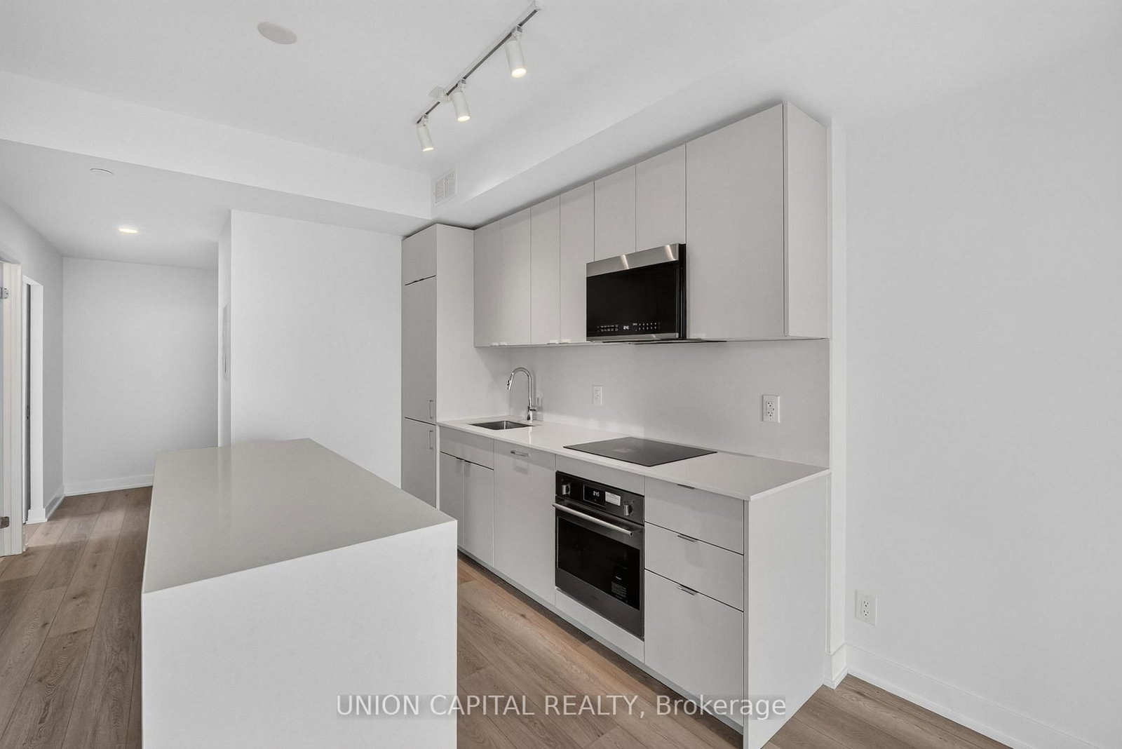 1660 Bloor Street W • #910 • Toronto, ON photo 10