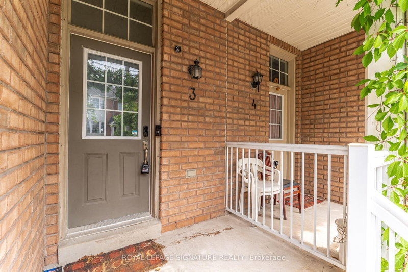 3 - 250 Richvale Drive S