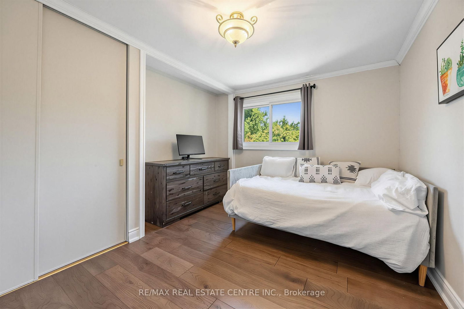 365 Lynn Place • Oakville, ON photo 18