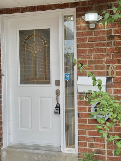 6 Crenshaw Crescent • Brampton, ON photo 3