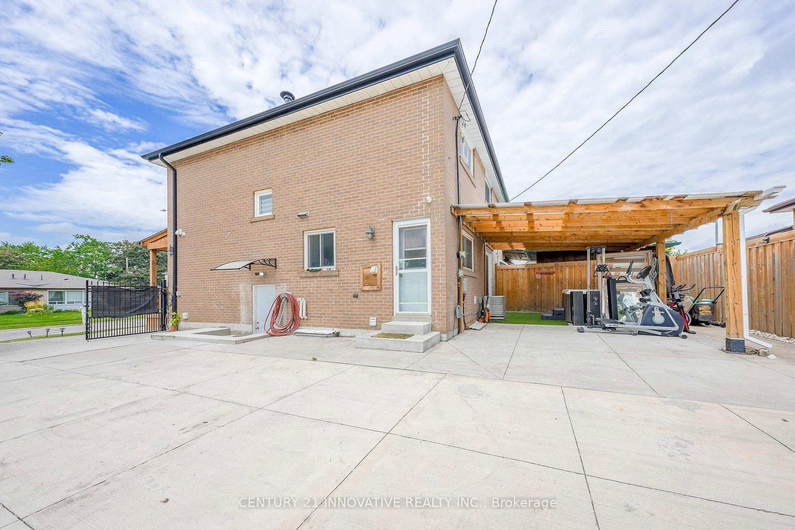 13 Dorset Drive • Brampton, ON photo 32
