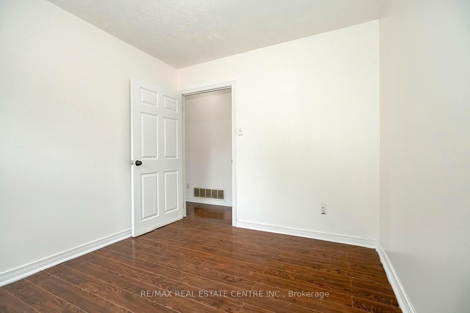 16 McLaughlin Road N • Brampton, ON photo 34