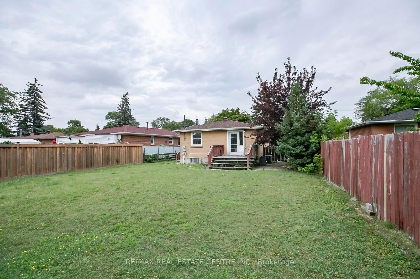16 McLaughlin Road N • Brampton, ON photo 49