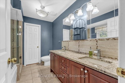 6452 Eastridge Mississauga,ON L5N 4K8 — Photo 25