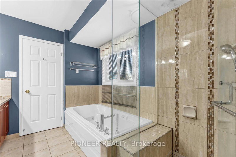 6452 Eastridge Mississauga,ON L5N 4K8 — Photo 27