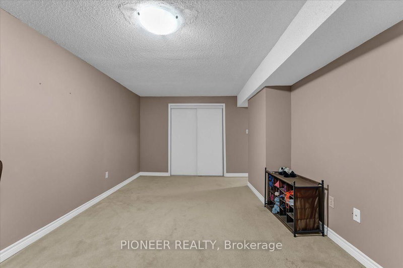6452 Eastridge Mississauga,ON L5N 4K8 — Photo 35