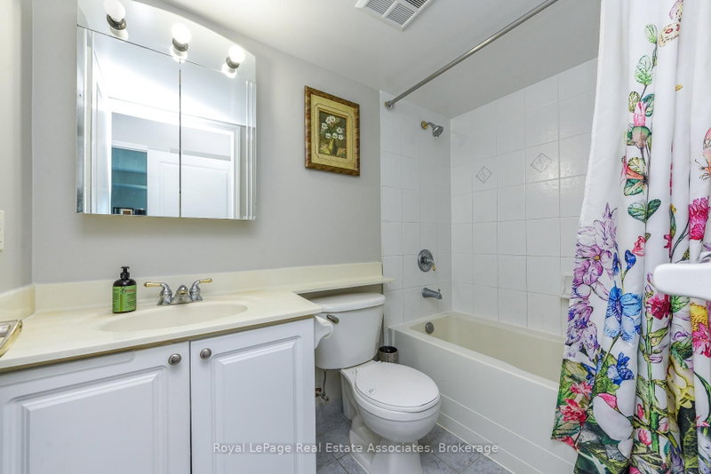 4879 Kimbermount Mississauga,ON L5M 7R8 — Photo 18