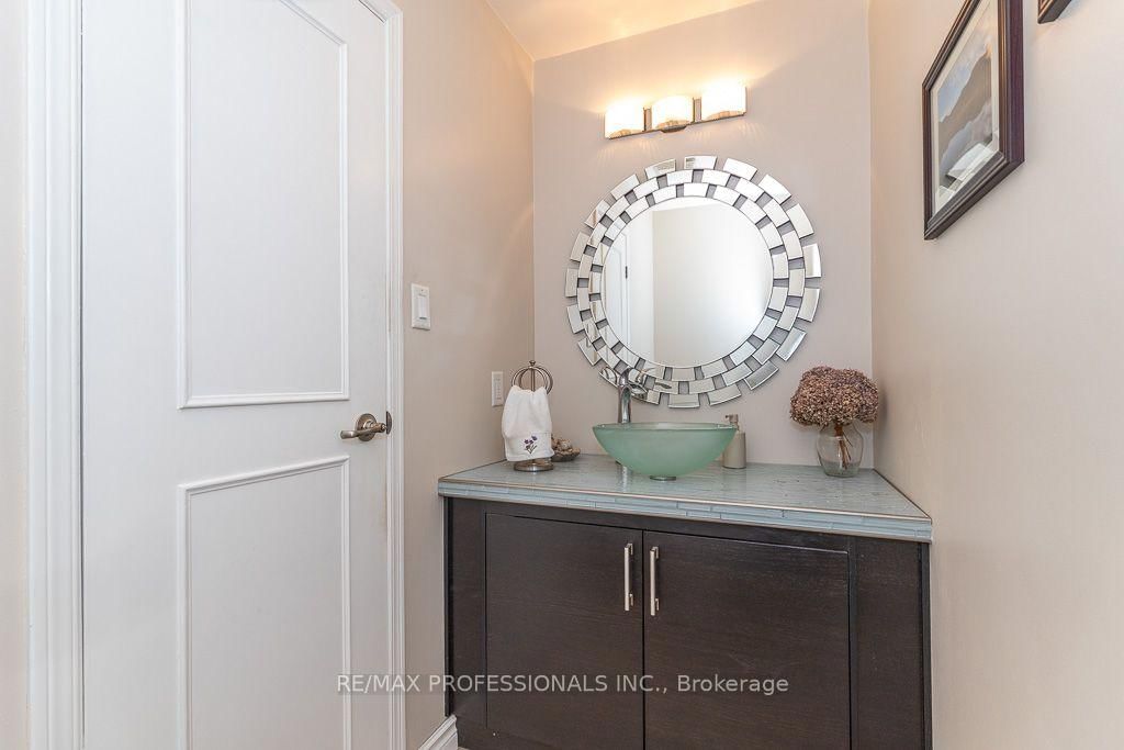 2604 Barrisdale Court • Mississauga, ON photo 19