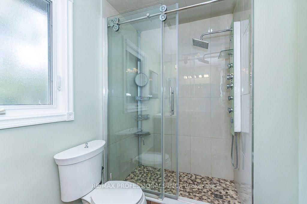 2604 Barrisdale Court • Mississauga, ON photo 28