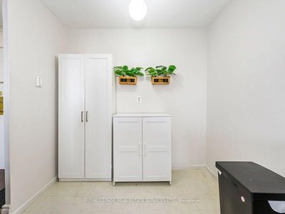3120 Kirwin Mississauga,ON L5A 3R2 — Photo 13