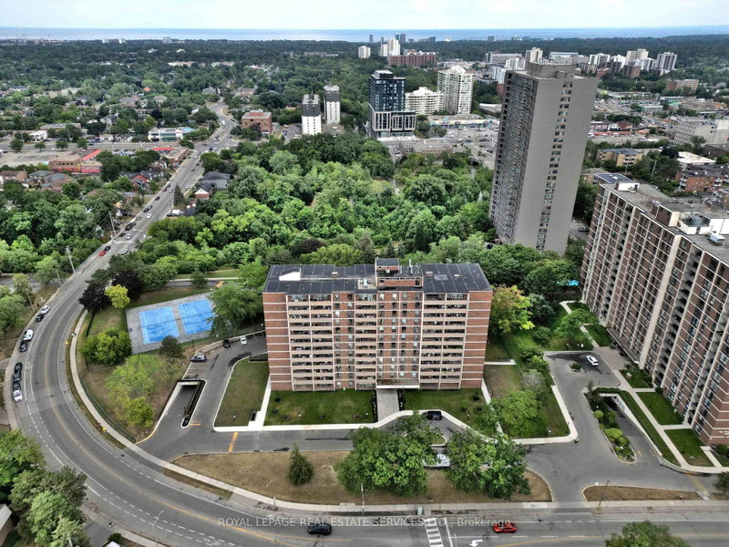 3120 Kirwin Mississauga,ON L5A 3R2 — Photo 32