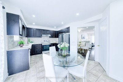 35 Softneedle Avenue • Brampton, ON photo 6
