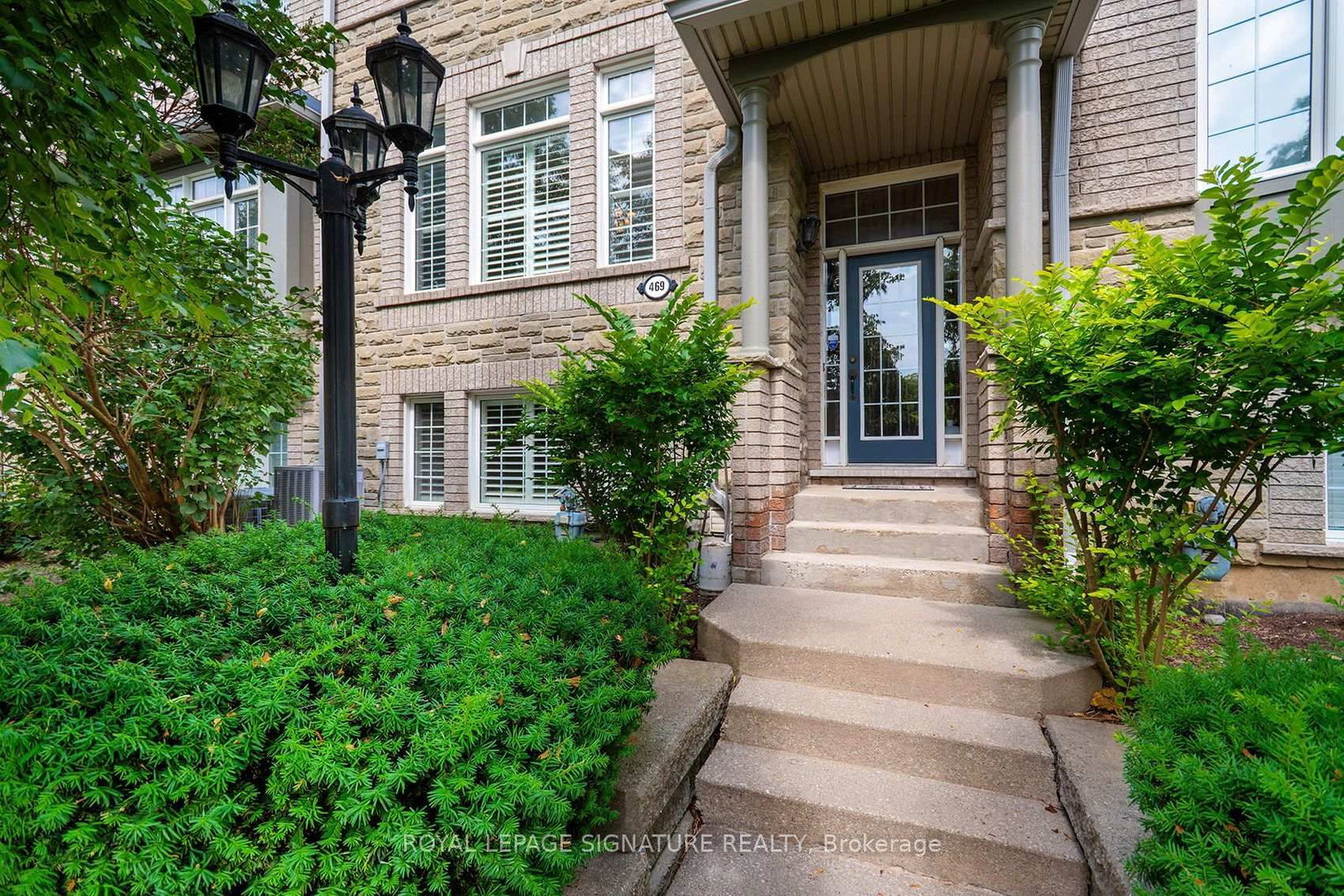 469 Bristol Road W • Mississauga, ON photo 2