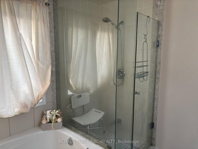 28 Dulverton Brampton,ON L7A 0P3 — Photo 17