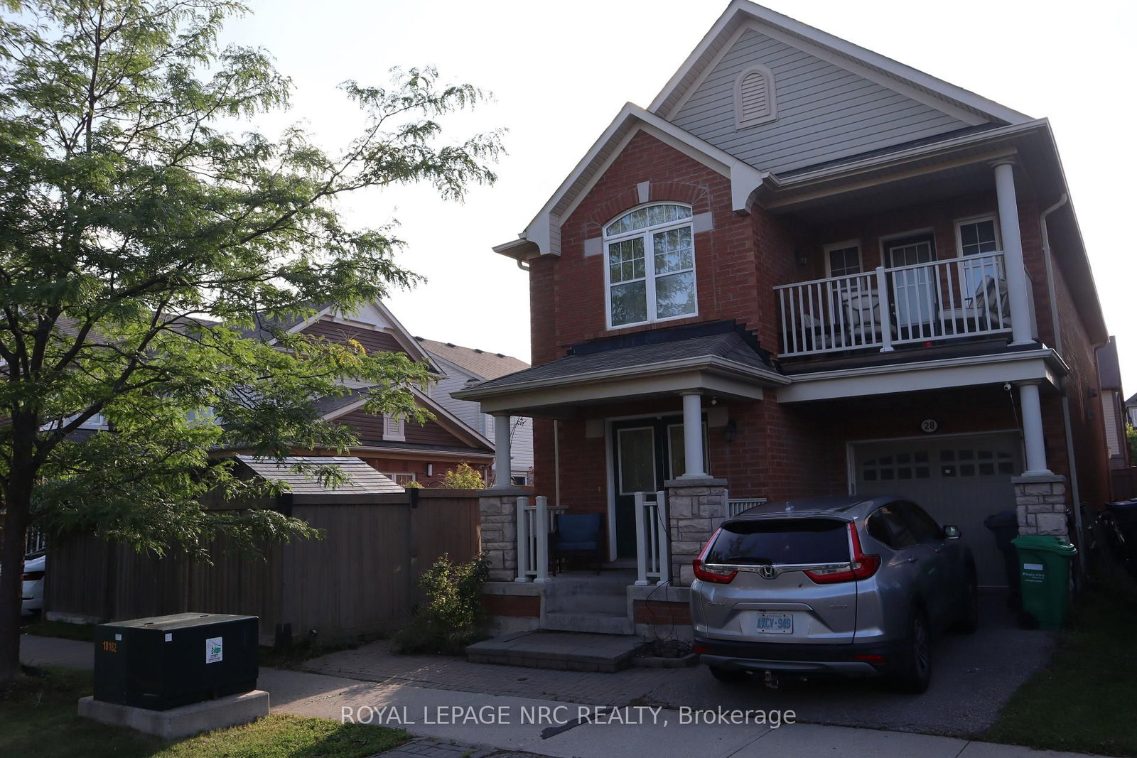 28 Dulverton Drive • Brampton, ON photo 3
