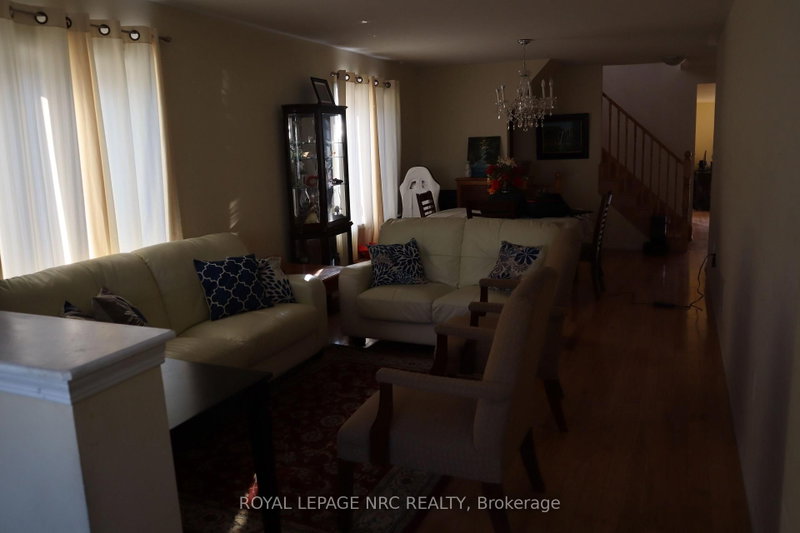 28 Dulverton Brampton,ON L7A 0P3 — Photo 7