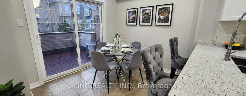 86 Magdalene Crescent S