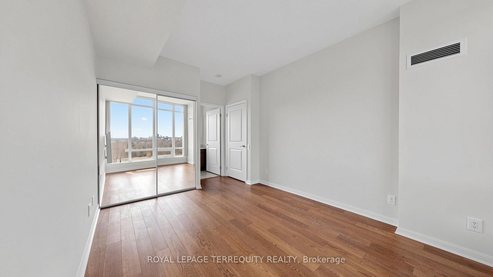 15 Windermere Avenue • #2205 • Toronto, ON photo 16