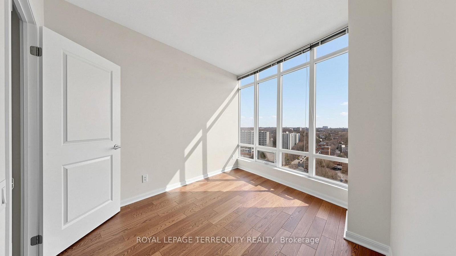 15 Windermere Avenue • #2205 • Toronto, ON photo 21
