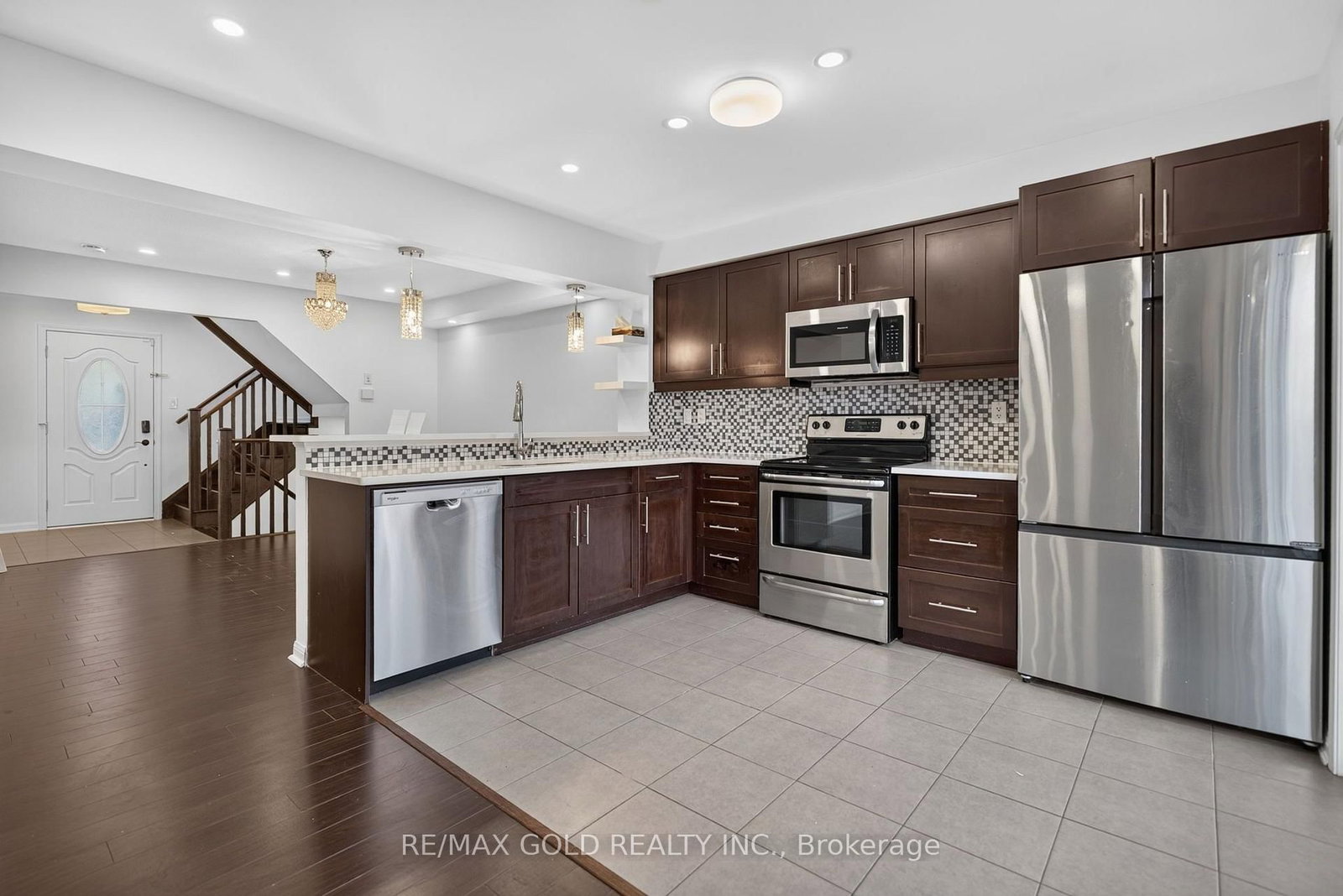 443 Cavanagh Lane • Milton, ON photo 14