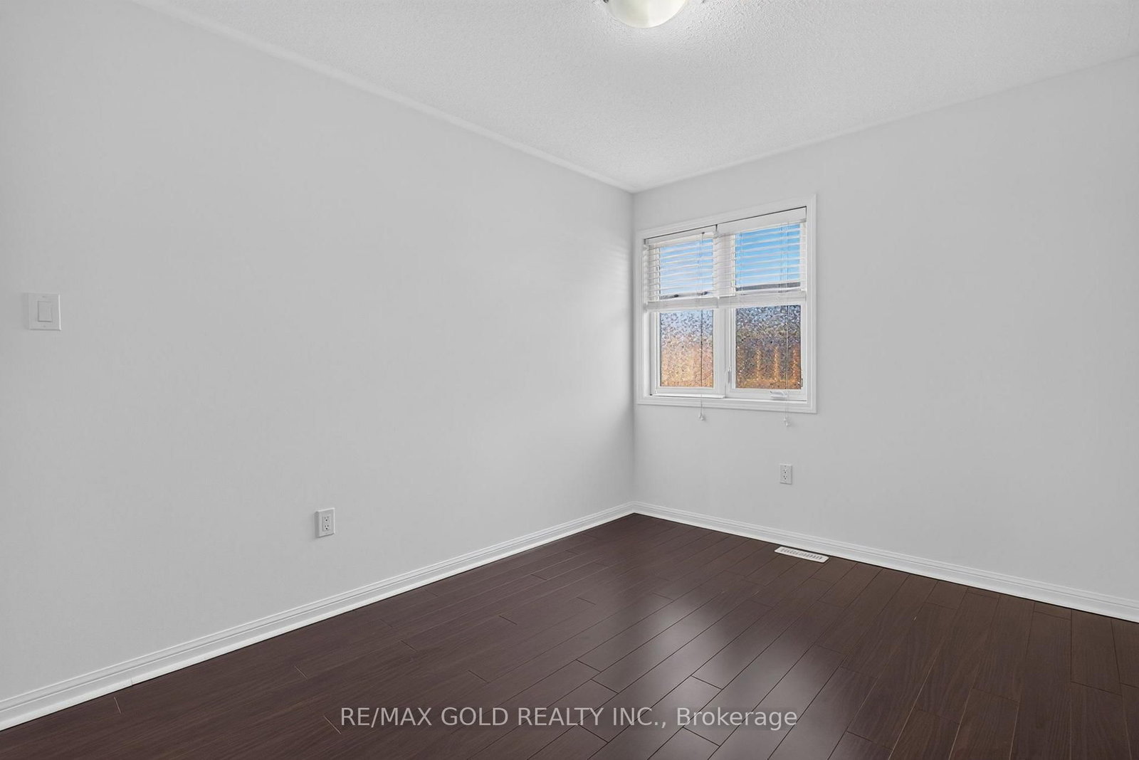 443 Cavanagh Lane • Milton, ON photo 36