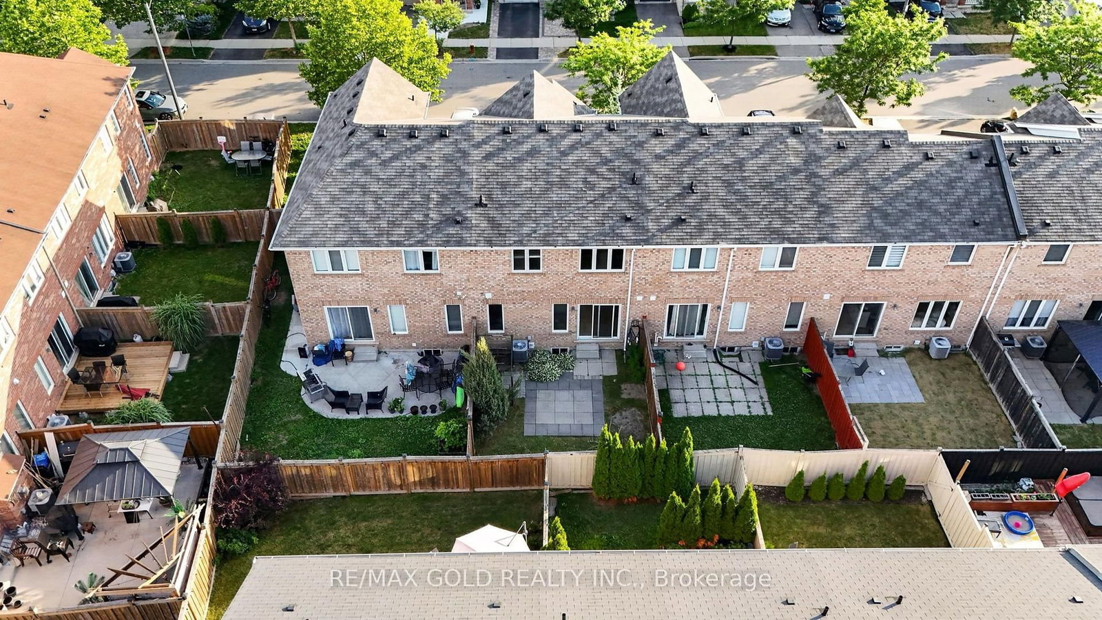 443 Cavanagh Lane • Milton, ON photo 37