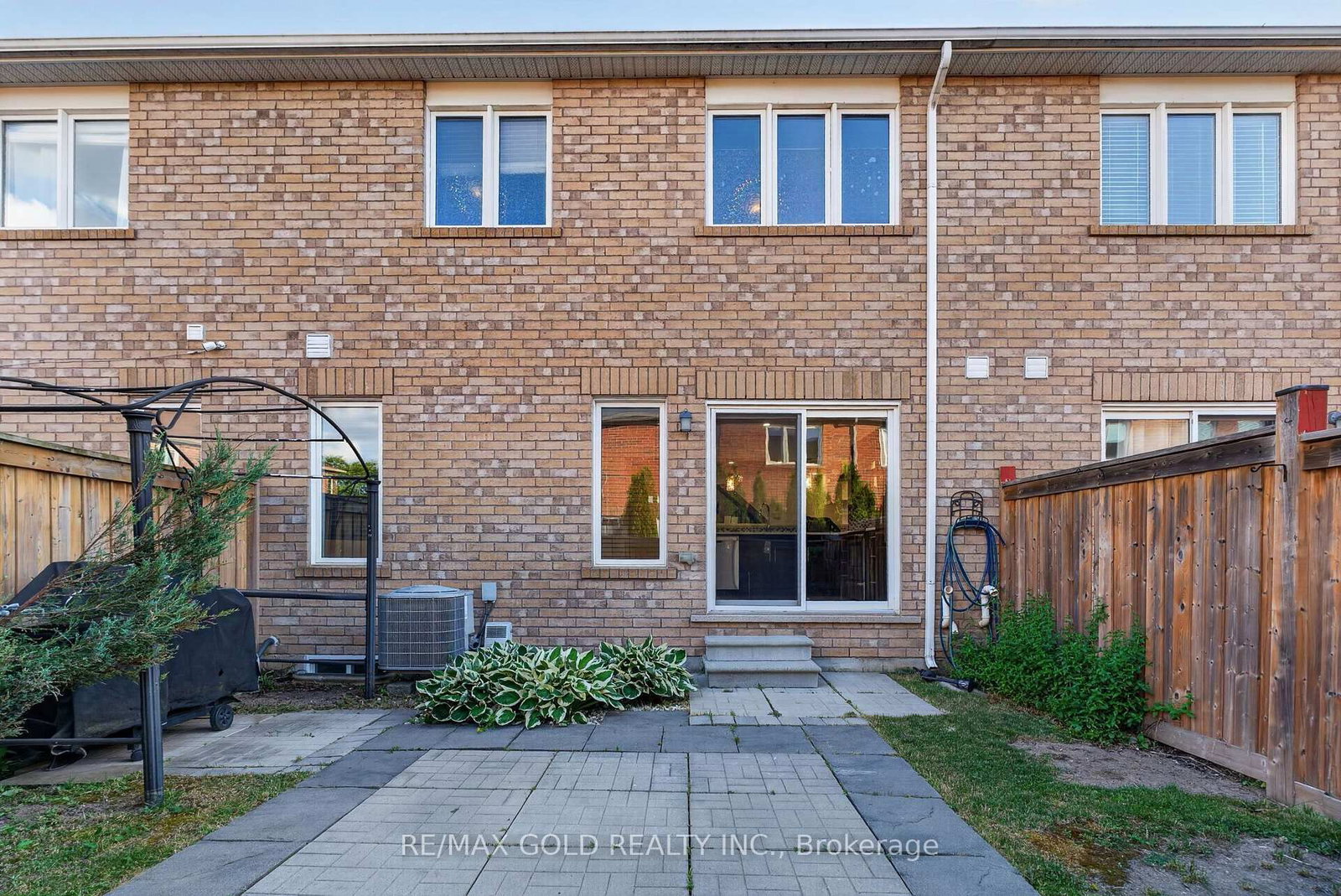 443 Cavanagh Lane • Milton, ON photo 39
