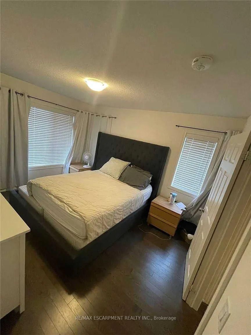 3930 Tufgar Crescent • Burlington, ON photo 15