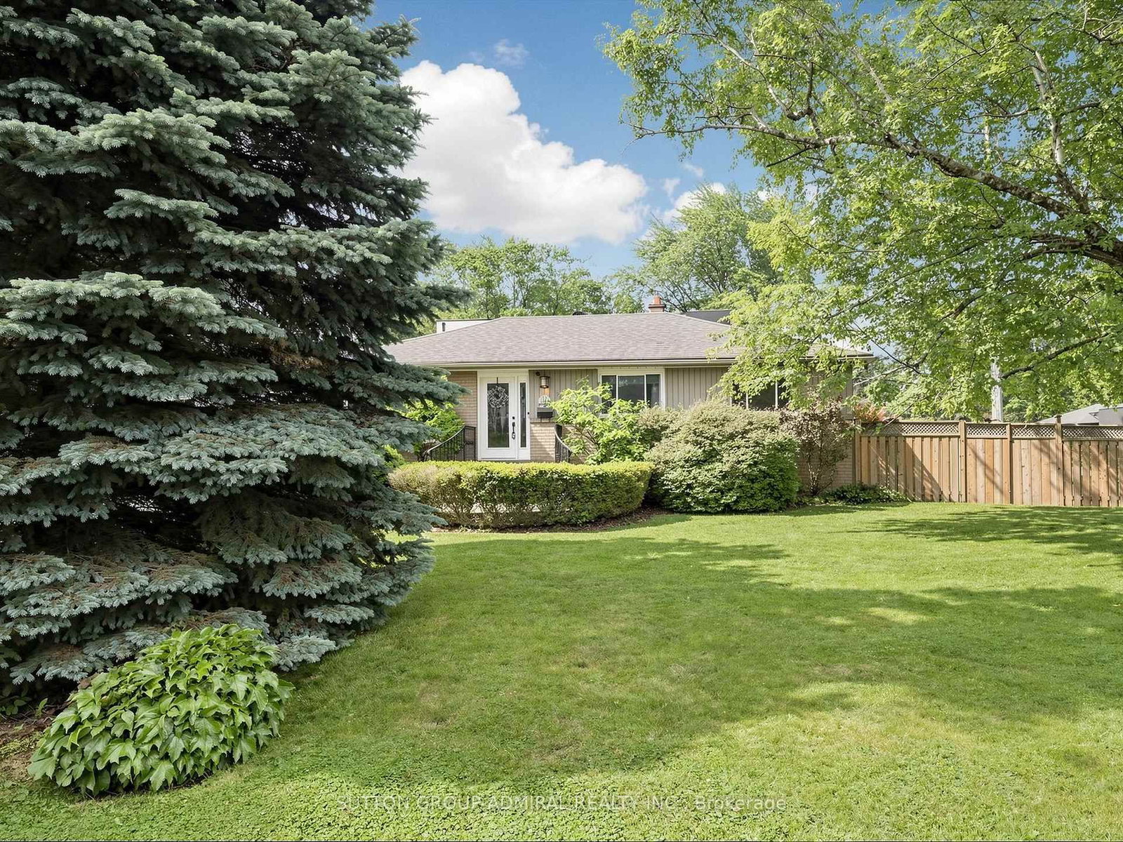 1864 Hindhead Road • Mississauga, ON photo 1