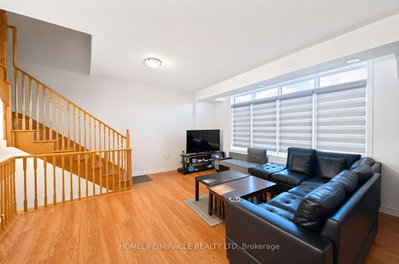 415 Dougall Avenue • Caledon, ON photo 7