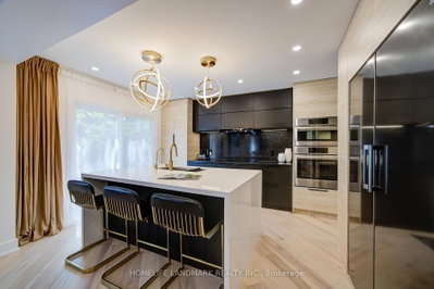 1360 Old English Oakville,ON L6M 2P8 — Photo 12