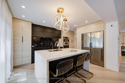 1360 Old English Oakville,ON L6M 2P8 — Photo 13