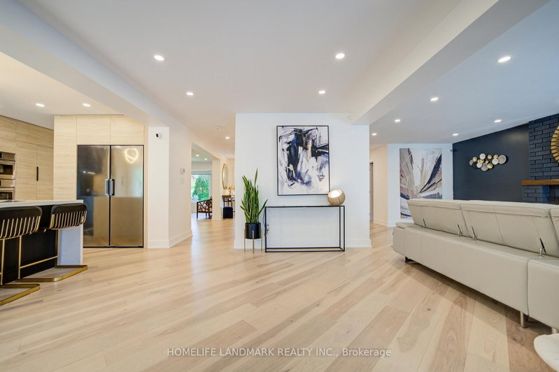 1360 Old English Oakville,ON L6M 2P8 — Photo 16