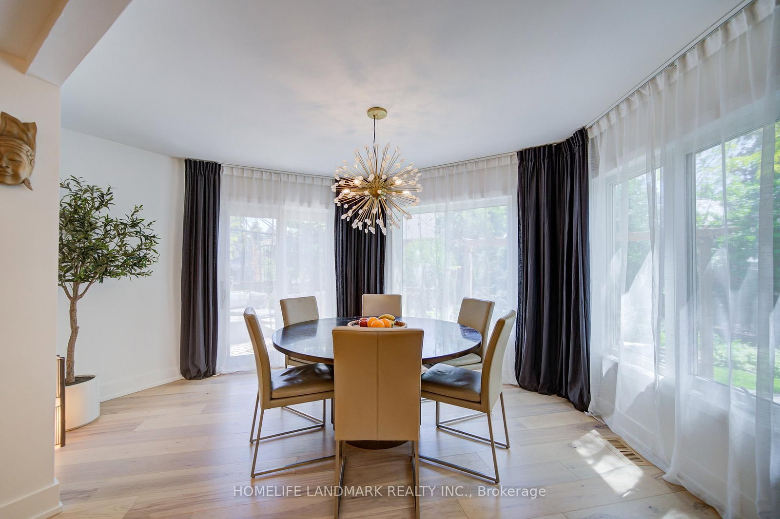1360 Old English Lane • Oakville, ON photo 17