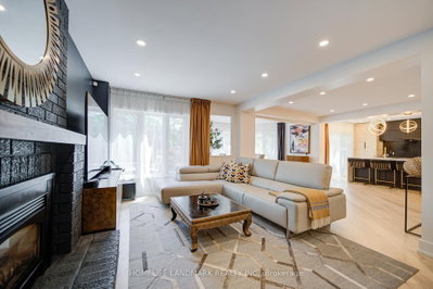 1360 Old English Oakville,ON L6M 2P8 — Photo 21