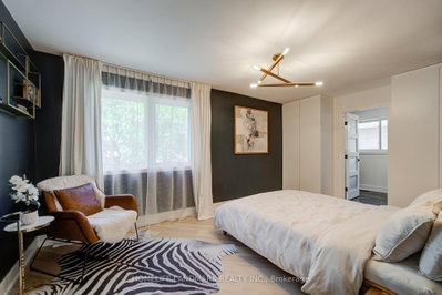 1360 Old English Oakville,ON L6M 2P8 — Photo 33