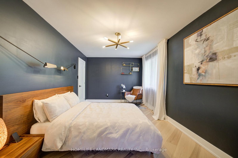 1360 Old English Oakville,ON L6M 2P8 — Photo 34