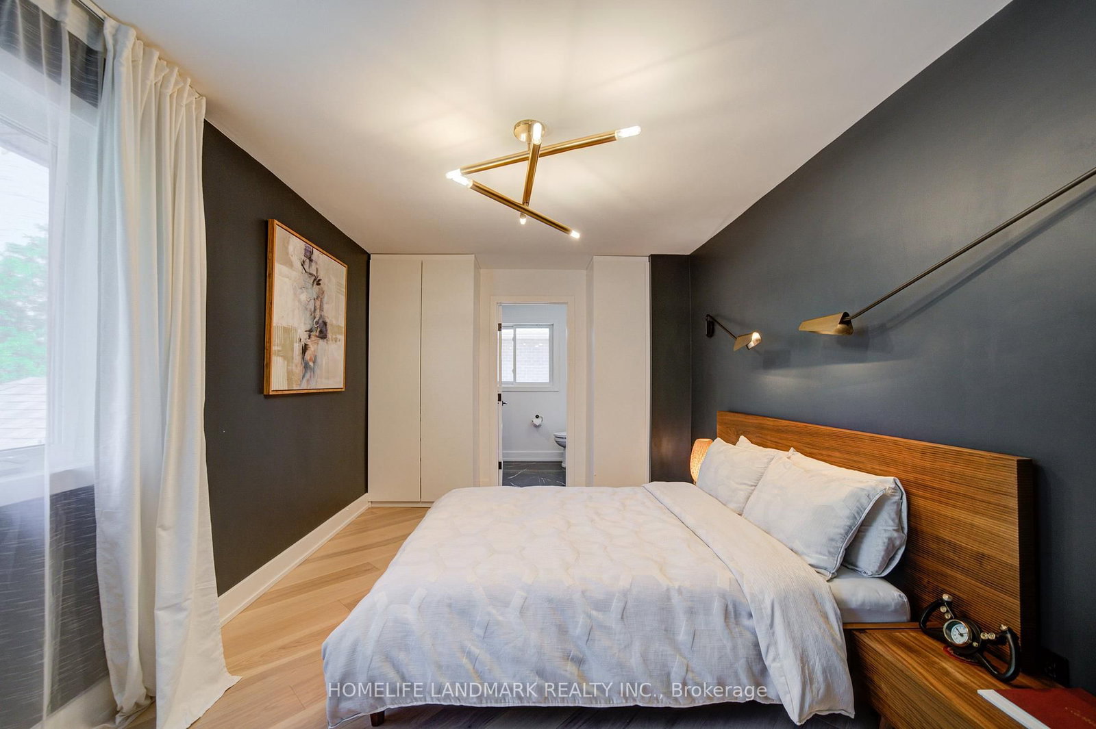 1360 Old English Lane • Oakville, ON photo 35