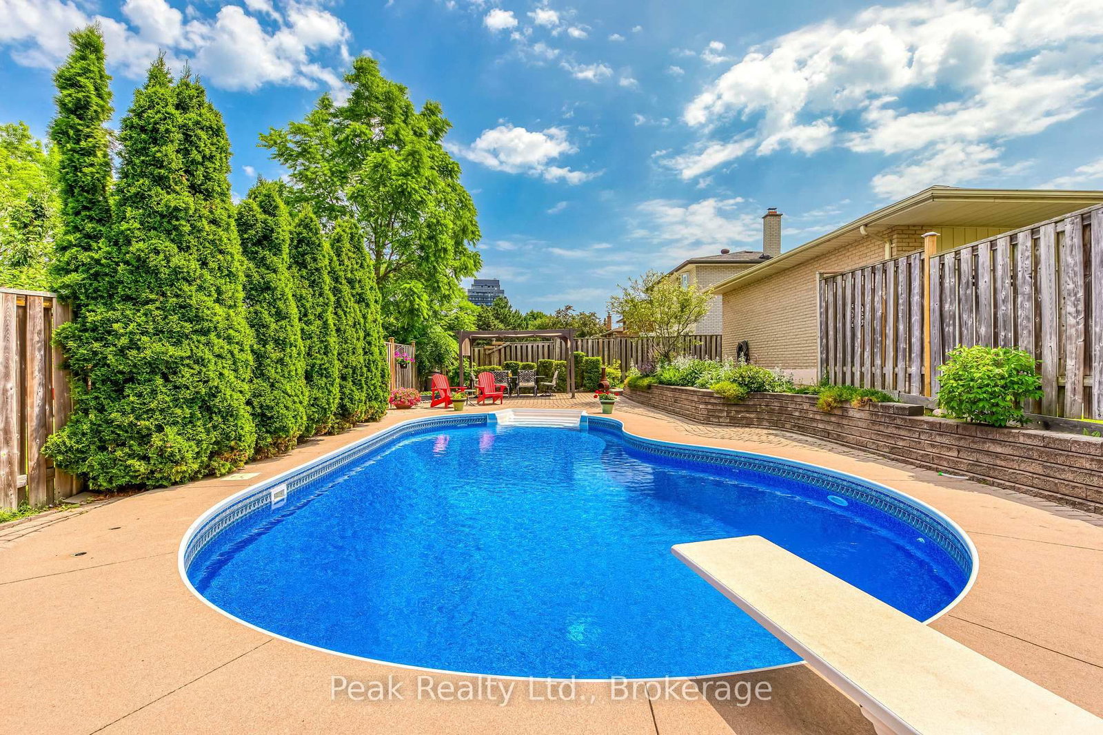 2235 Waycross Crescent • Mississauga, ON photo 1