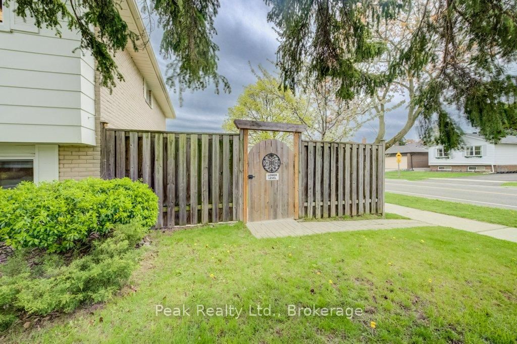2235 Waycross Crescent • Mississauga, ON photo 40