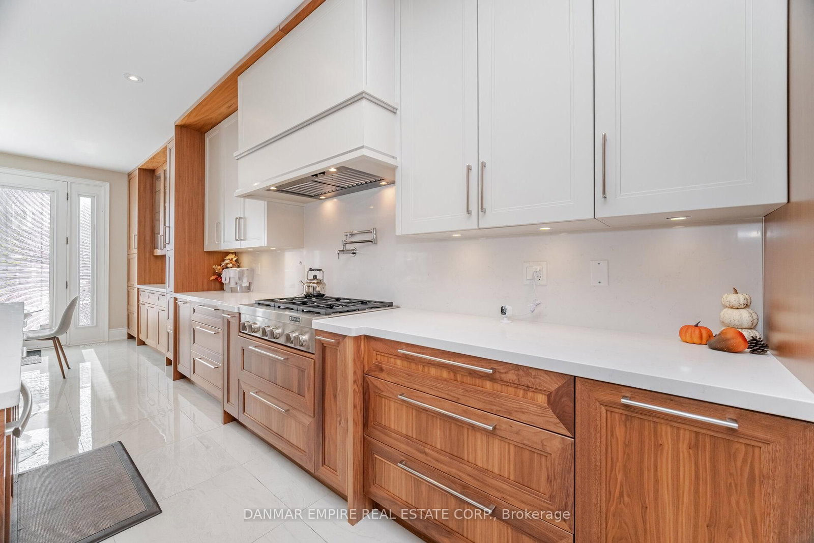 2118 Vineland Oakville,ON L6H 0J6 — Photo 9