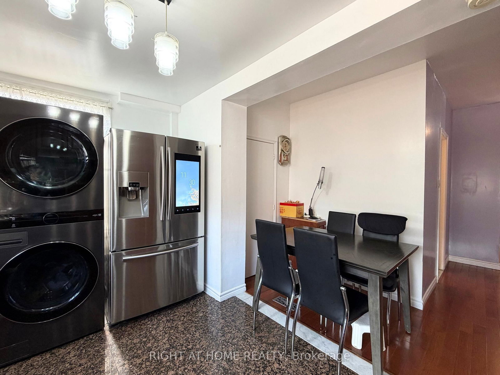 785 Lansdowne Avenue • Toronto, ON photo 11