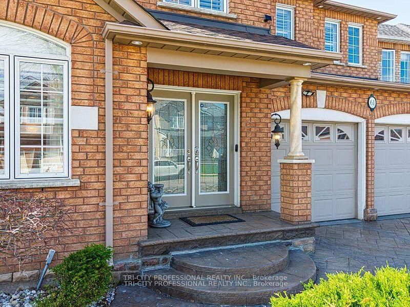 61 Woodvalley Drive
